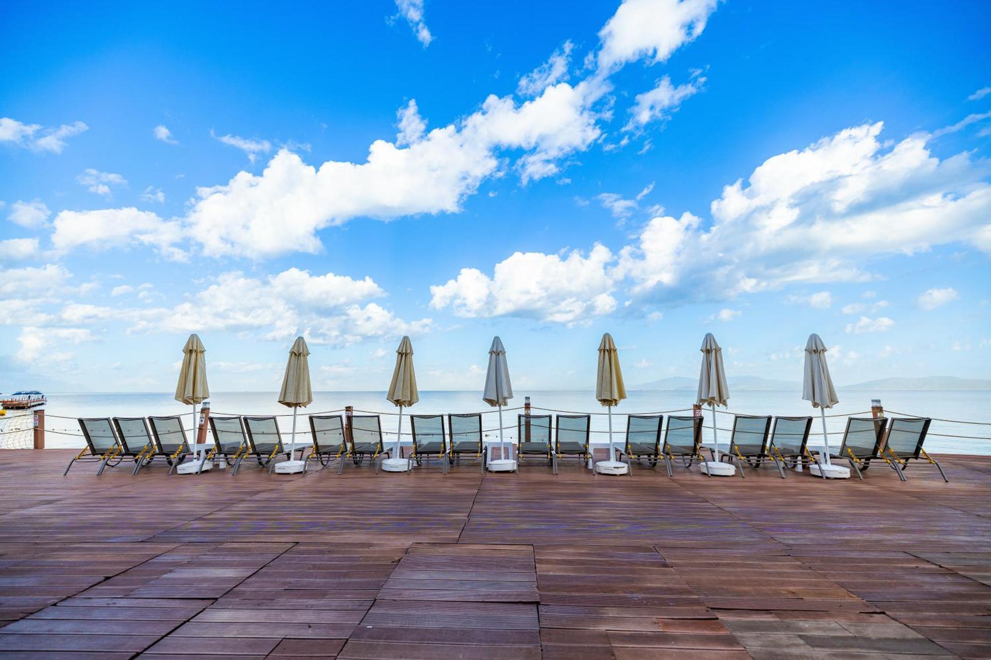 Infinity By Yelken Aquapark&Resorts Kusadasi Exterior photo