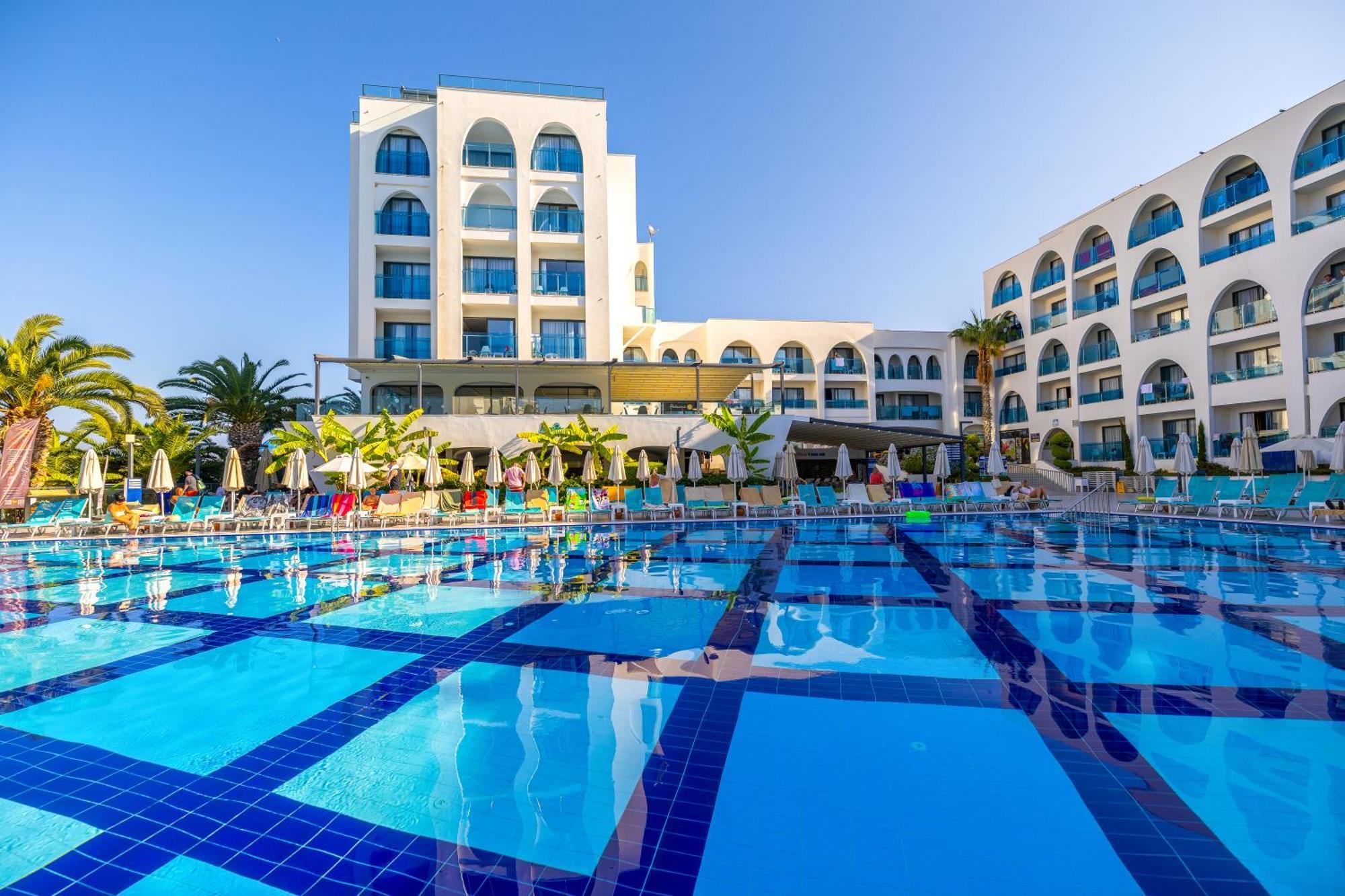 Infinity By Yelken Aquapark&Resorts Kusadasi Exterior photo